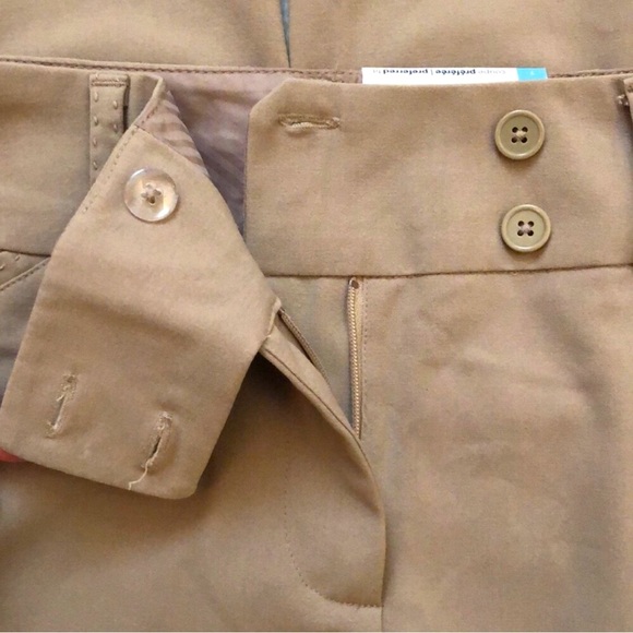 NEW Reitmans Wide Leg Beige Dress Pants, Size 7 - Picture 4 of 7